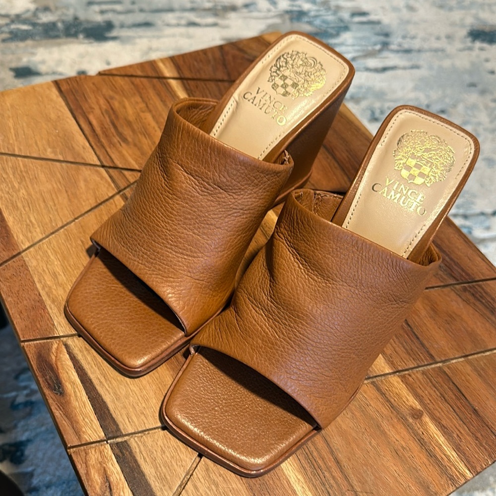 Vince Camuto Mule